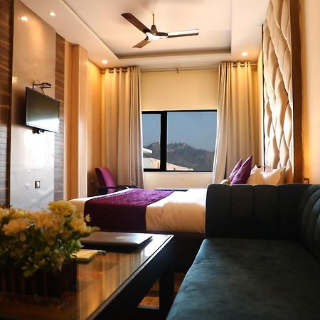 Perfectstayz Premium @Harkipauri Road Haridwār Buitenkant foto