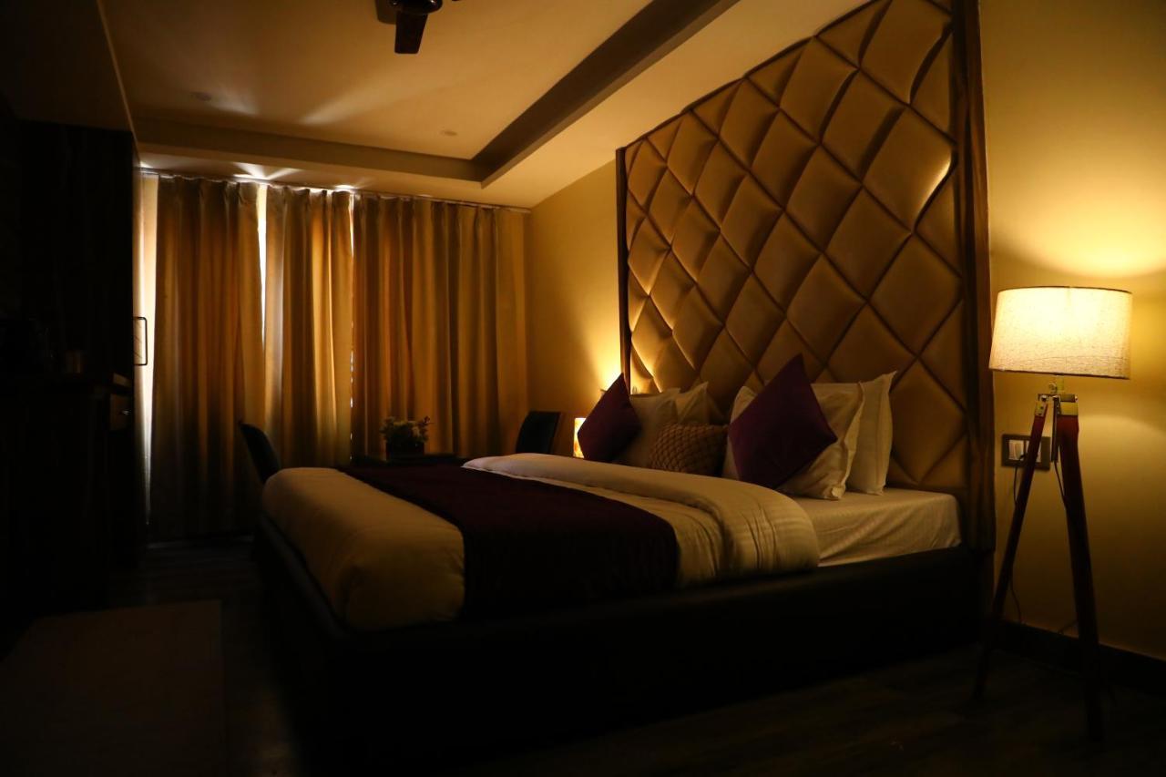 Perfectstayz Premium @Harkipauri Road Haridwār Buitenkant foto