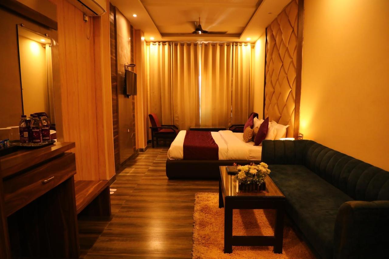 Perfectstayz Premium @Harkipauri Road Haridwār Buitenkant foto