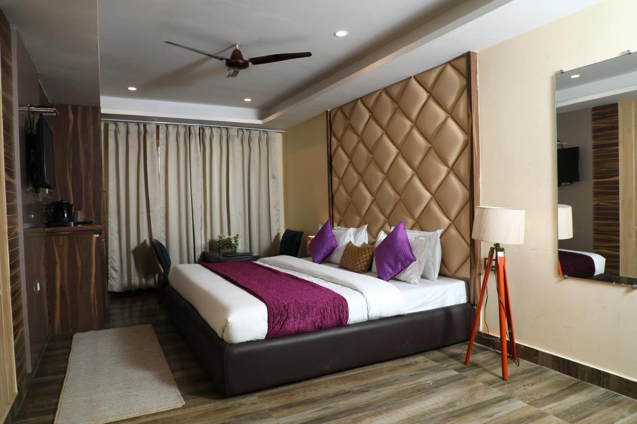 Perfectstayz Premium @Harkipauri Road Haridwār Buitenkant foto