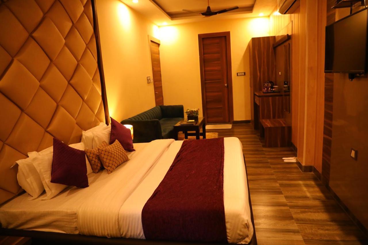 Perfectstayz Premium @Harkipauri Road Haridwār Buitenkant foto