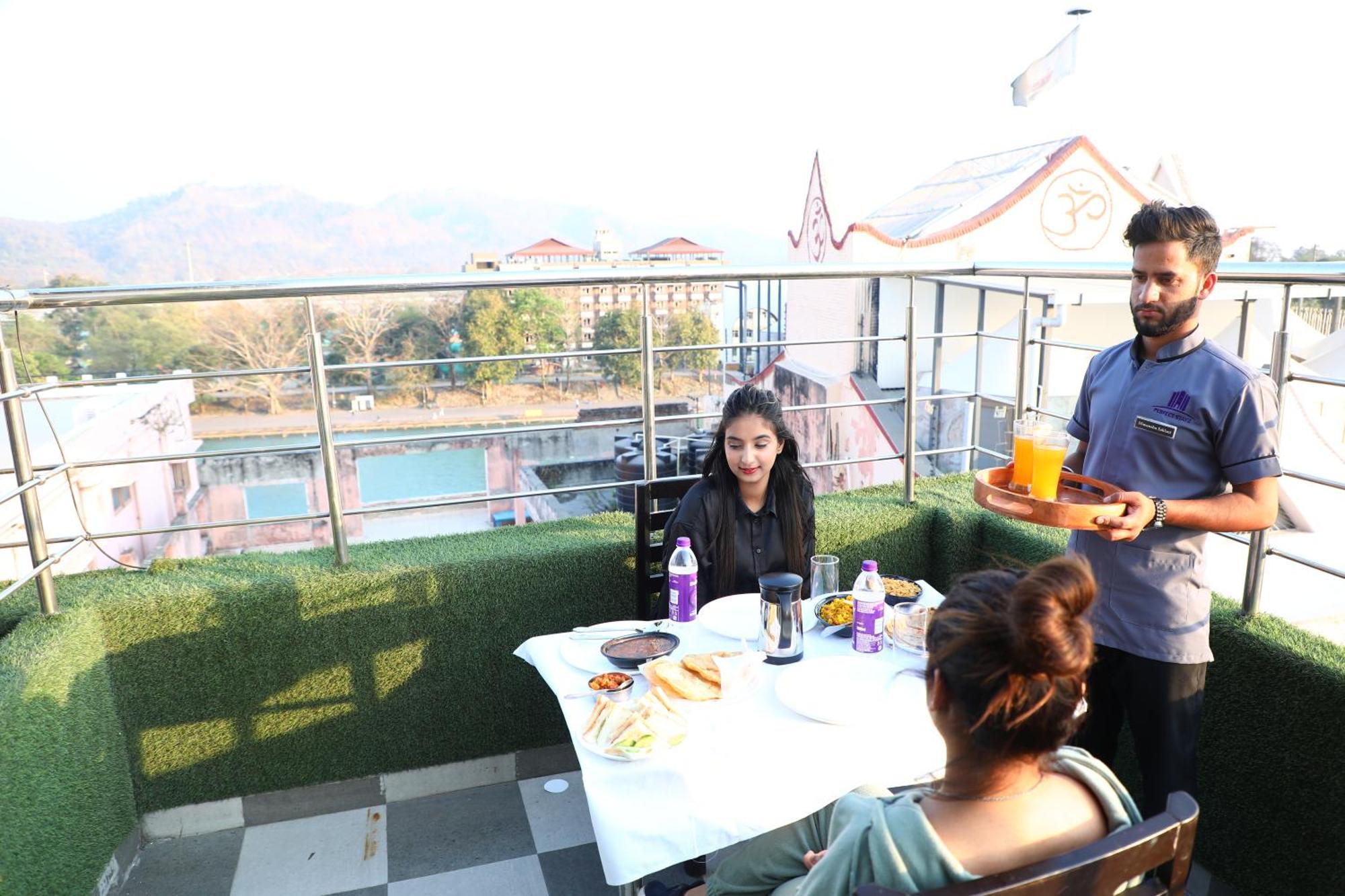 Perfectstayz Premium @Harkipauri Road Haridwār Buitenkant foto
