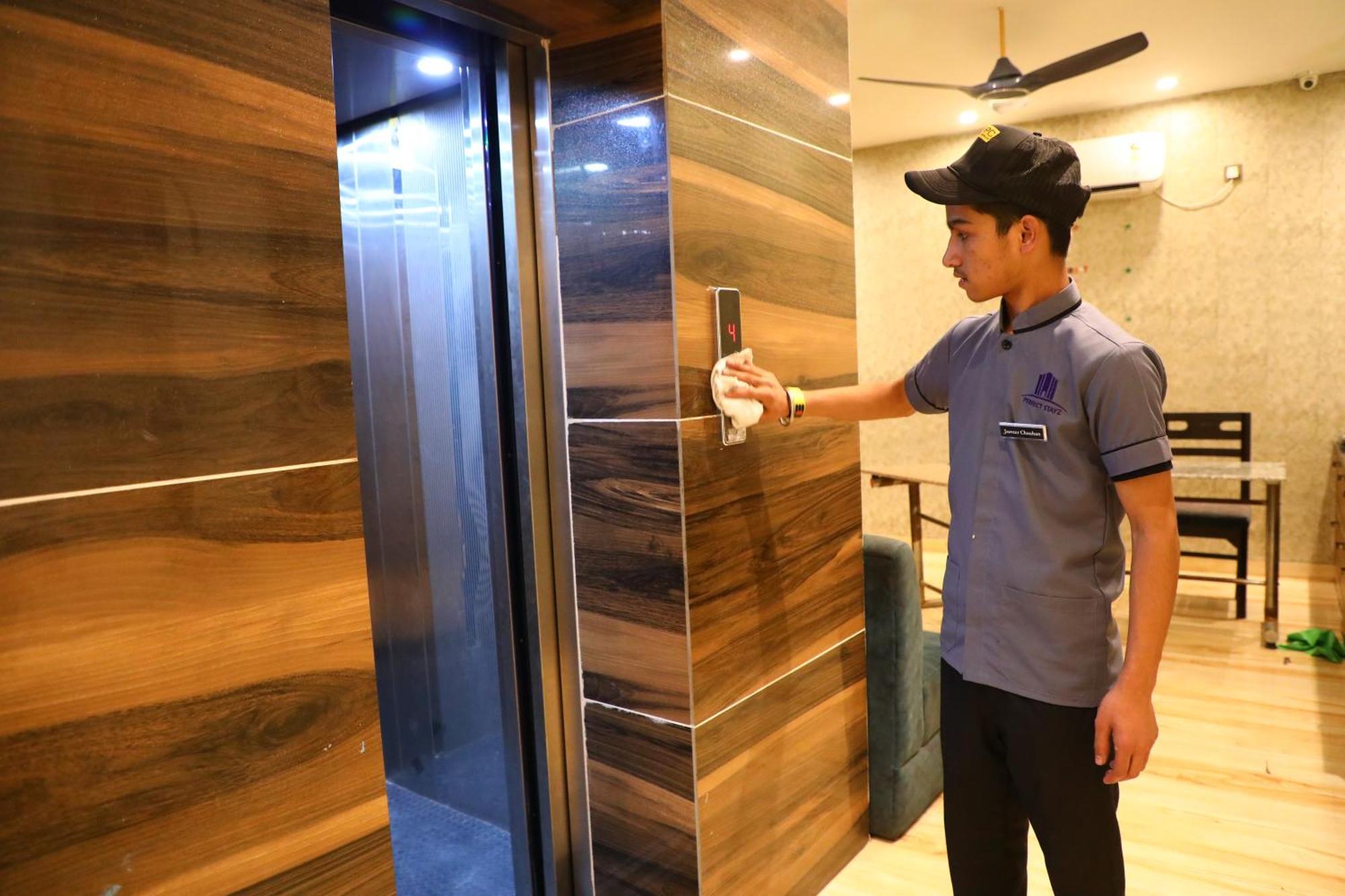 Perfectstayz Premium @Harkipauri Road Haridwār Buitenkant foto