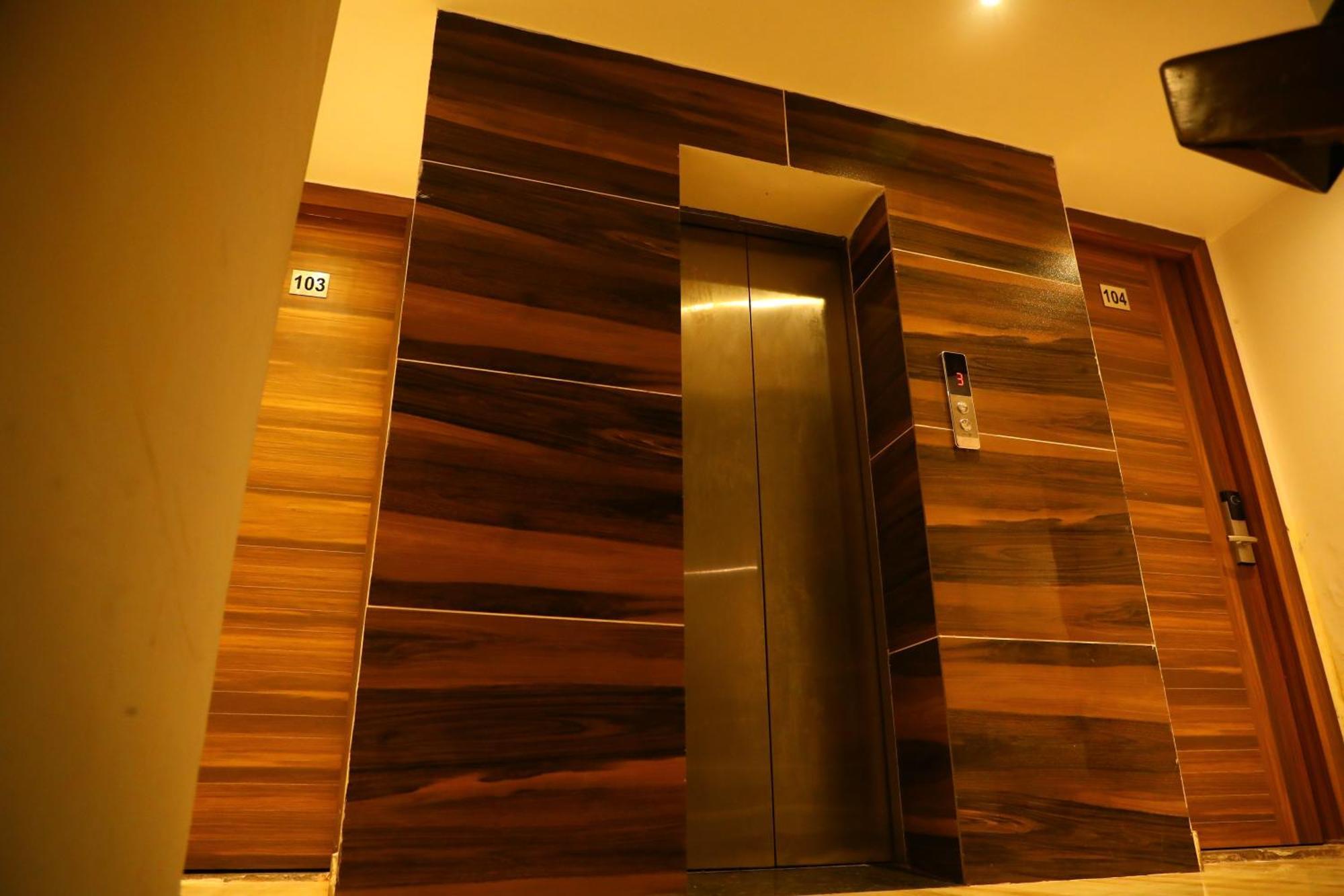 Perfectstayz Premium @Harkipauri Road Haridwār Buitenkant foto
