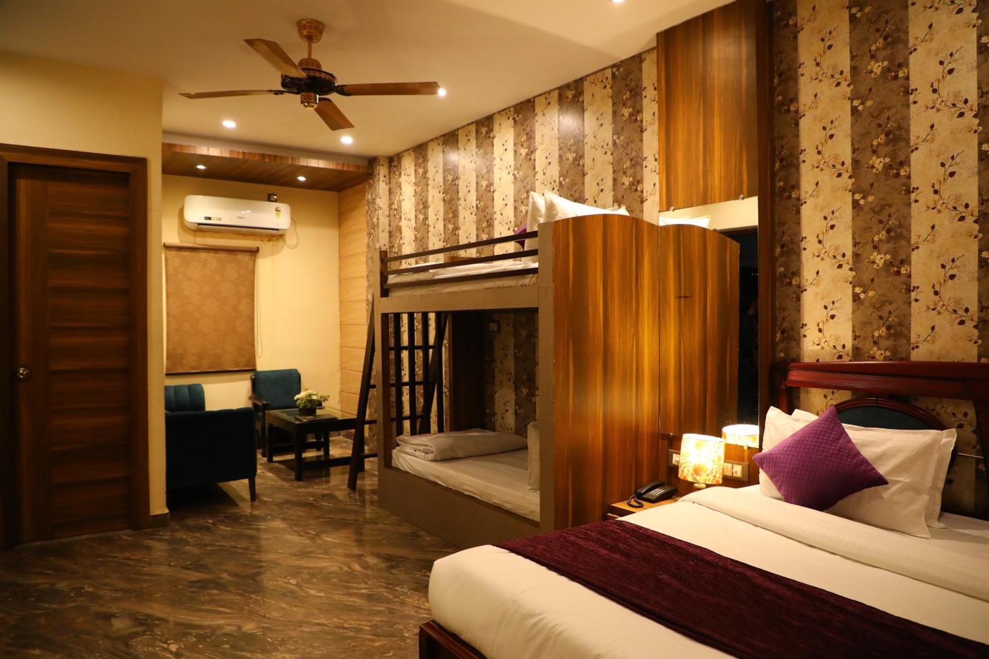 Perfectstayz Premium @Harkipauri Road Haridwār Buitenkant foto