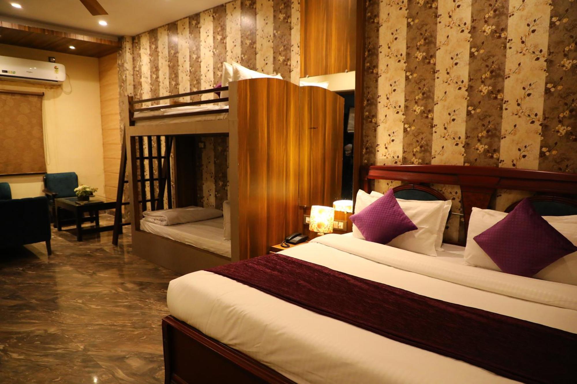 Perfectstayz Premium @Harkipauri Road Haridwār Buitenkant foto