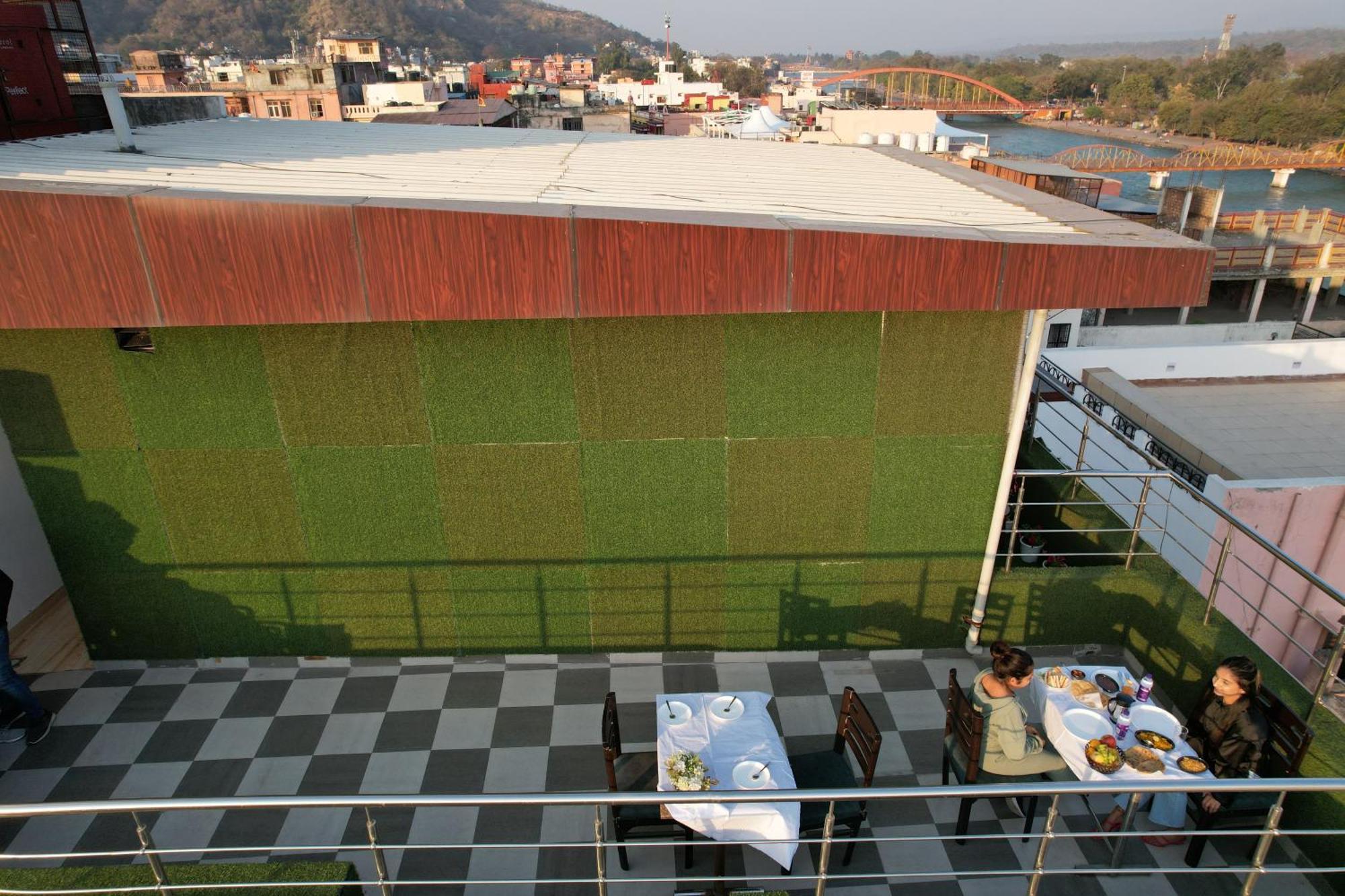 Perfectstayz Premium @Harkipauri Road Haridwār Buitenkant foto