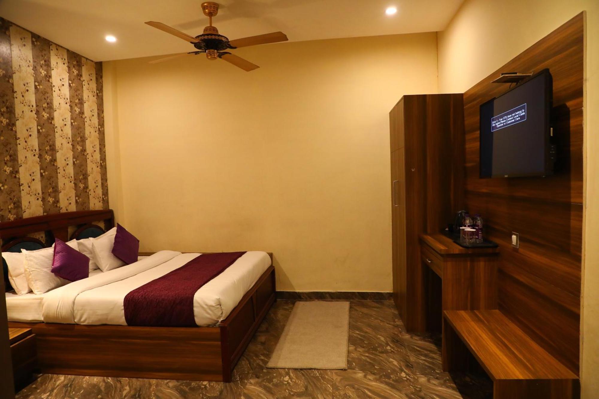 Perfectstayz Premium @Harkipauri Road Haridwār Kamer foto
